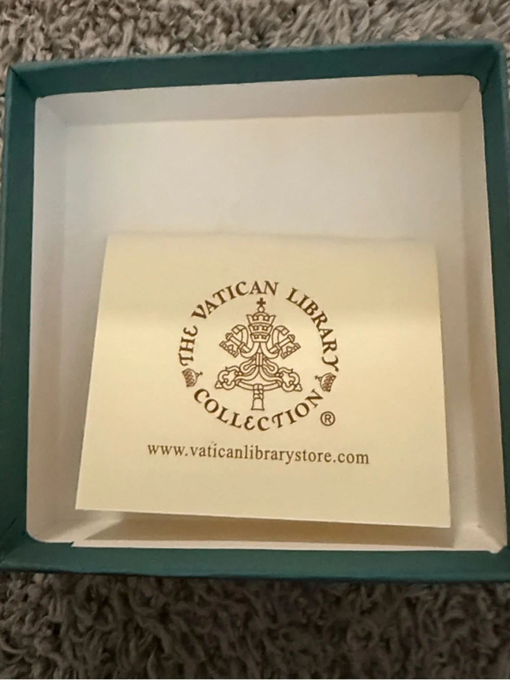 Vintage Vatican Library Collection Gold Maltese Cross Brooch Pin IOB in orig box